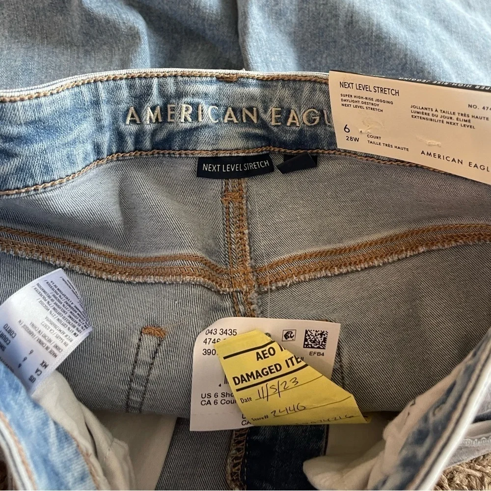 American Eagle nwt damaged return distressed super high rise jegging